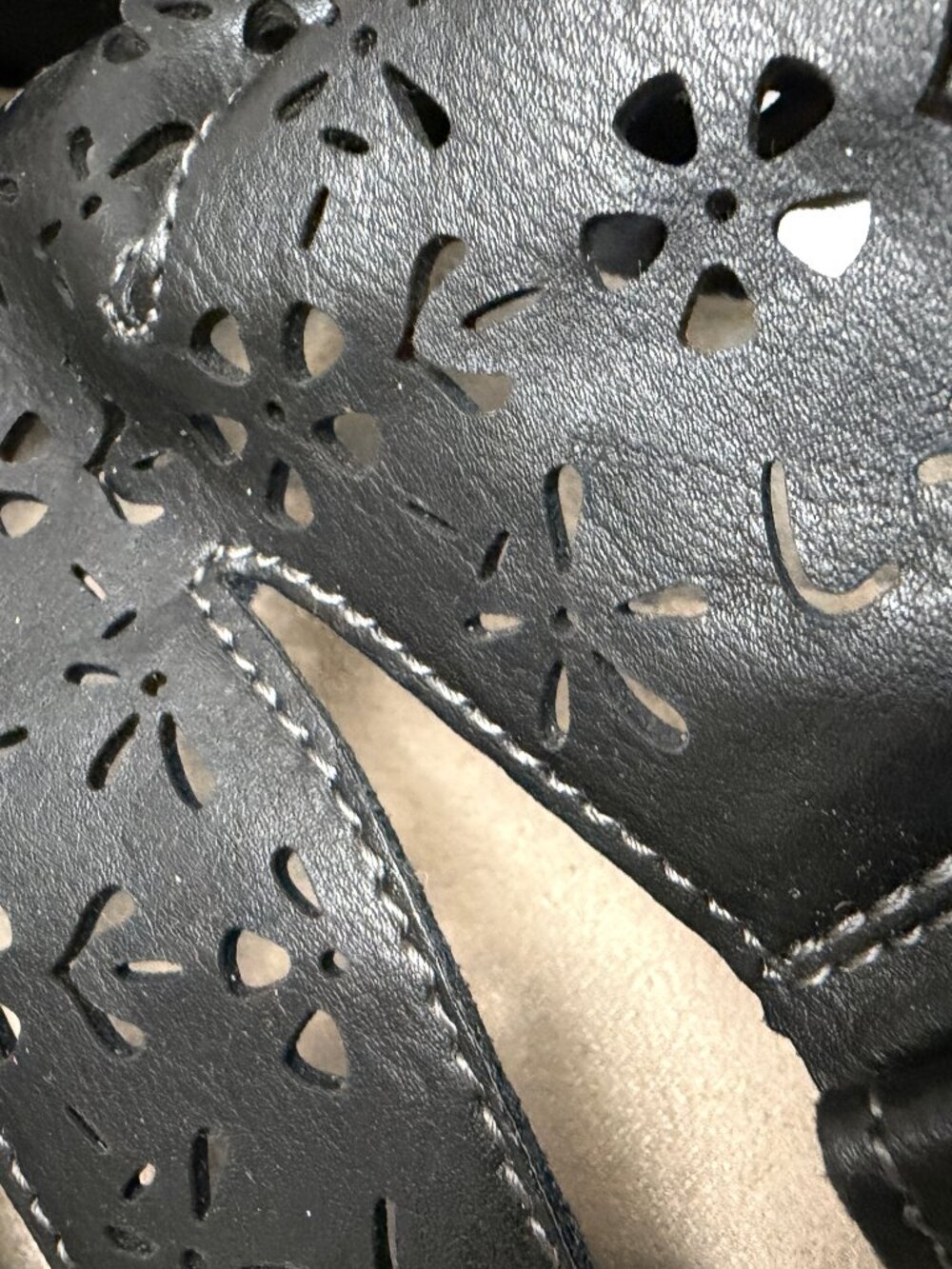 Croft & Barrow Women’s Cushioned 2” Heel Sandals – Black/Tan | Size 10M | NWT - Picture 2 of 13